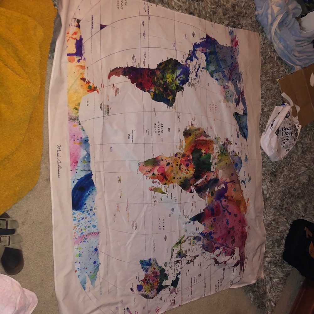 UO WORLD MAP TAPERSTRY